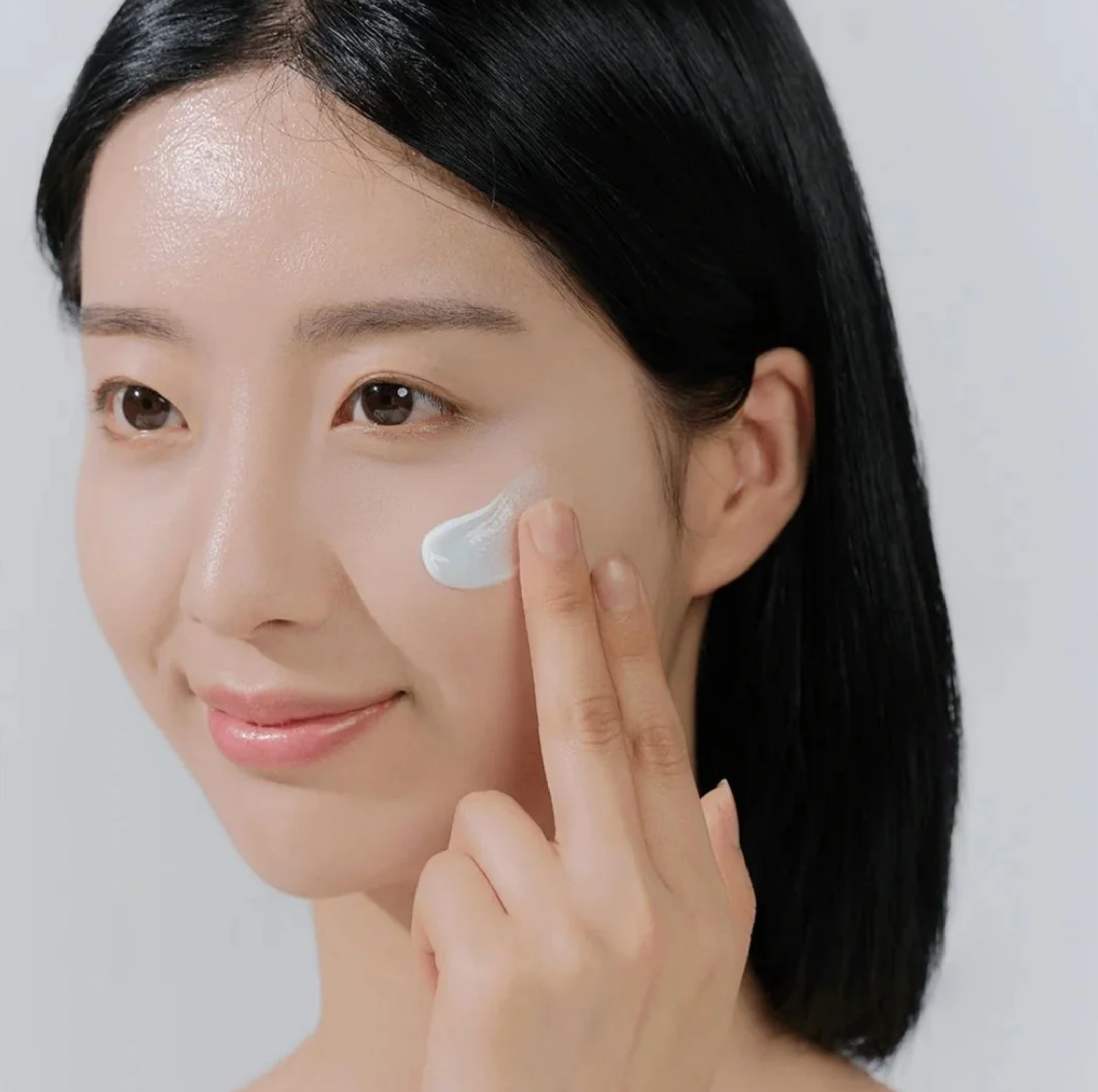 Skin1004 Hyalu-Cica Water-Fit Sun Serum