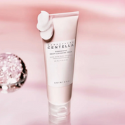 Skin1004 Limpiador “Madagascar Centella Poremizing Deep Cleansing Foam”